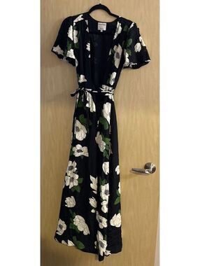Privacy Please Plaza Wrap Maxi Dress in a black and white floral print size XS